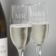Personalised MR & MRS Champagne Flute Glasses Wedding Gift Set For Bride Groom