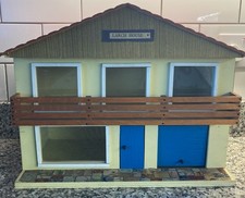 Larch House Vintage Mid