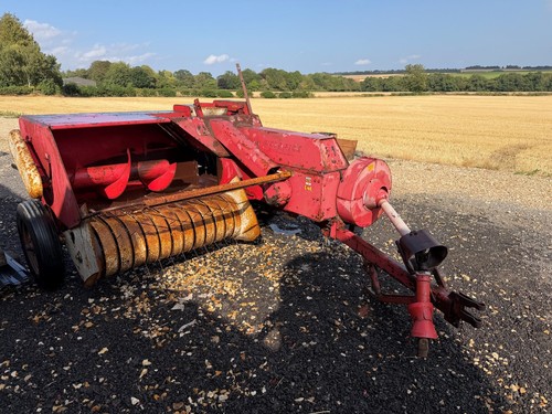 Baler small rectangular hay - -,