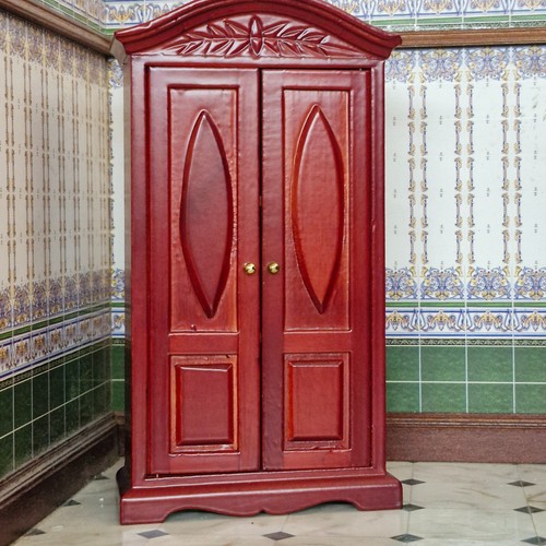 12th scale dolls house - 1:12th,