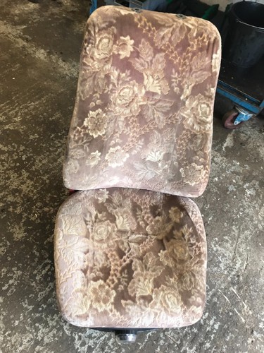 Complete drivers sprung seat - , x