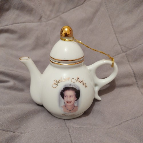 Queen elizabeth golden - elizabeth,