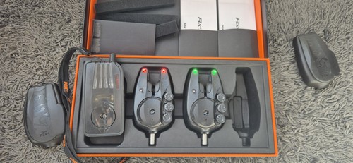 Pair fox plus alarms - plus, and