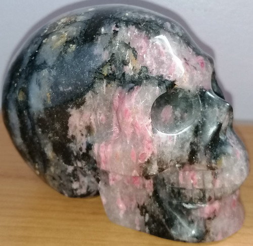 Sakura rhodonite skull 865g - rhodonite, skull,