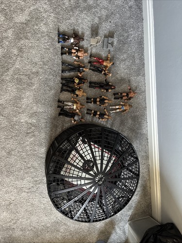 Wwe areana bundle - with, figures