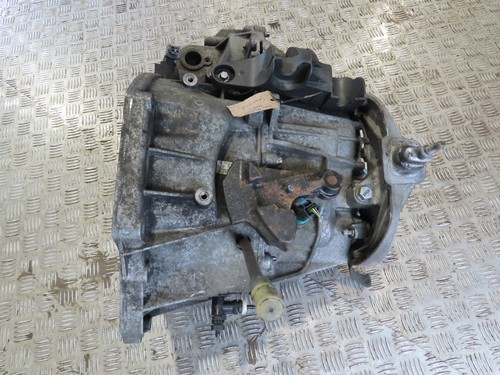 Renault trafic manual gearbox - renault,