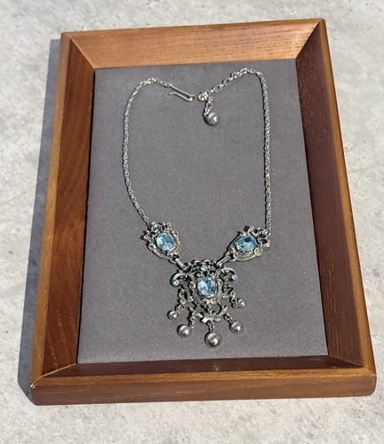 Signed jewelcraft vintage - signed,