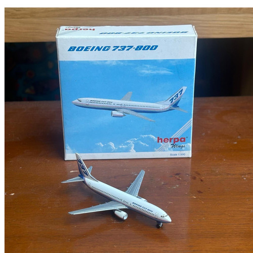 Herpa wings boeing 737 800 - herpa,
