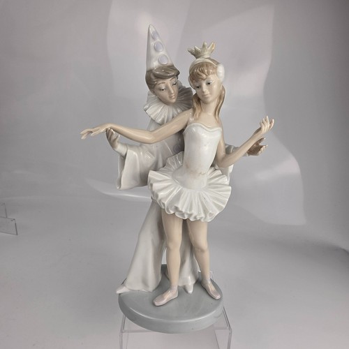 Lladro carnival couple 4882 - lladro,