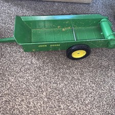 ERTL.1:16. JOHN DEERE MANURE