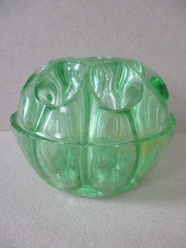 Vintage green glass - 3”,