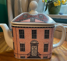Carlton Ware - Georgian Style Manor House Ceramic Teapot - Circa 1990s 