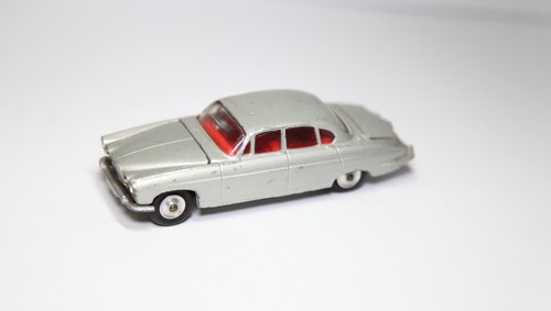 Corgi 238 jaguar - jaguar, saloon
