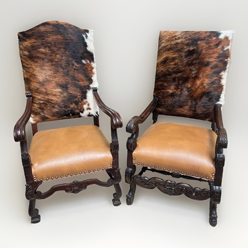 Near pair antique - near, chair