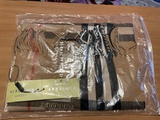 Classic Burberry Scarf –