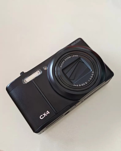Ricoh cx4 black - 10mp, compact
