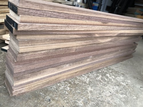 Walnut timber offcuts - timber, 20@