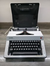Vintage OLYMPIA Monica De Luxe