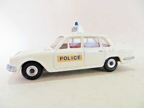 Dinky 135 triumph - 135, 2000