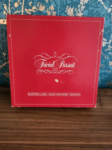 Trivial pursuit master game - game,
