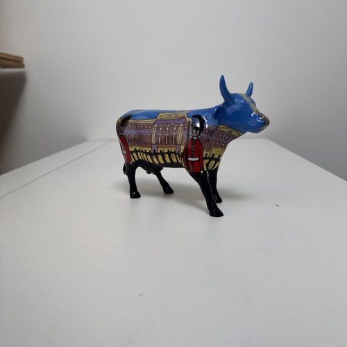 Cow parade 6004 bovingham - cow,