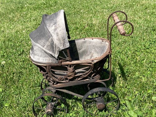 Vintage ratan baby doll - vintage, pram