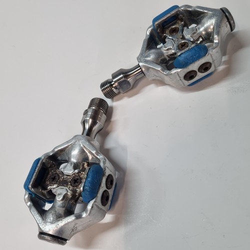 Onza clipless pedals - clipless,