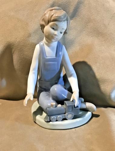 Vintage 1970s nao lladro - vintage,