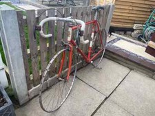 Custom Vintage Claud Butler Racer, Reynolds 531 Tubes, Campaganolo, Mavic parts.