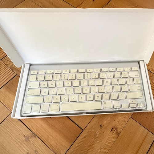 Apple wireless keyboard - apple,