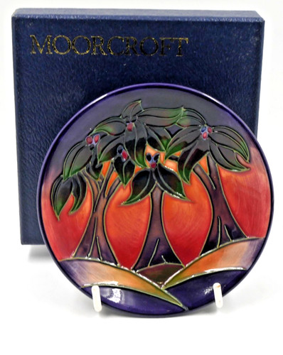 New boxed moorcroft - new, collectors