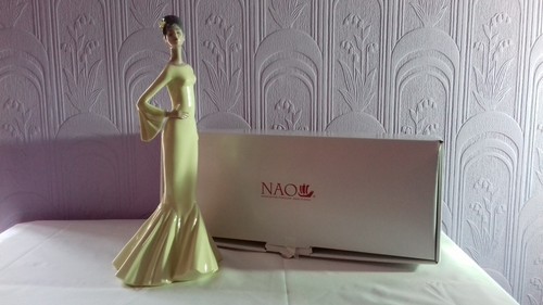 Nao lladro china figure - by,