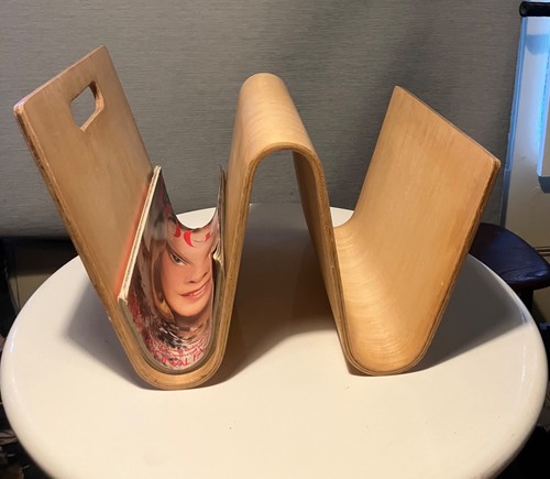 Mid century iconic molded - iconic, "w"