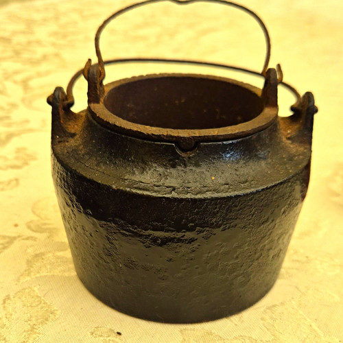 Cast iron cauldron - cast,