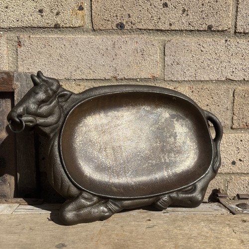 Vintage cast iron skillet cow - cast,