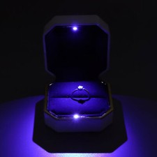Luxury Ring Box Square Velvet Wedding Ring Case With LED Light For Proposal TOU