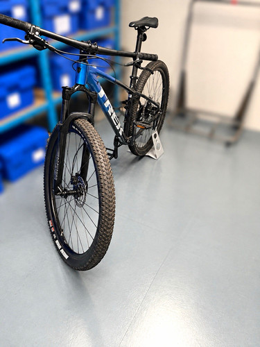 Trek mountain bike l - trek, 29