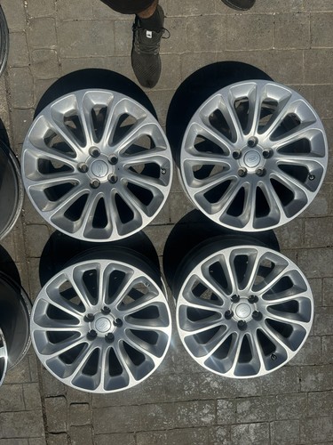Genuine range rover - range, vogue