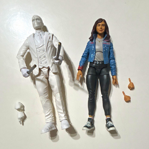 Knight and america chavez - knight,