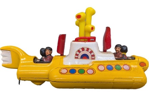 Corgi toys 803 beatles - 803, yellow