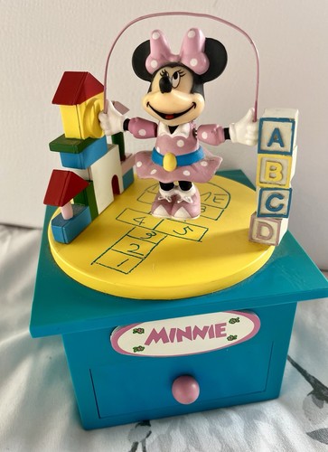 Vintage disney minnie mouse - minnie,