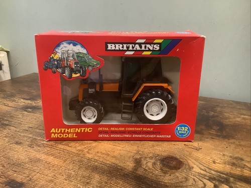 Britains farm renault - farm, 1:32.renault