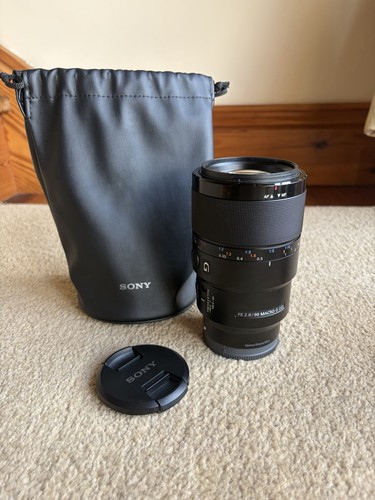 Sony 90mm macro - fe, oss
