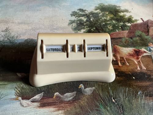 Vintage stratton plastic - vintage,