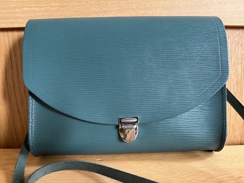 The cambridge satchel 5 - the,