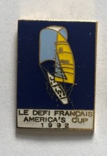 Ref 13 - Pin's NAUTICAL SPORT