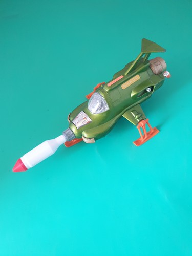 Dinky toys 351 - dinky, shado