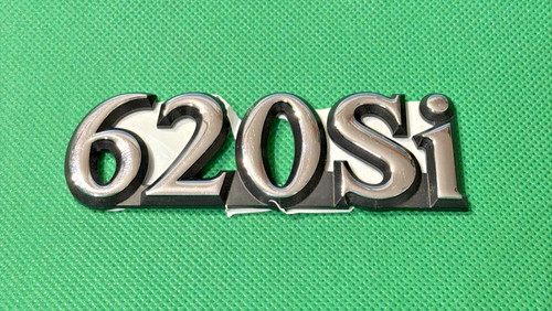 Rover 620si vintage car - vintage, badge