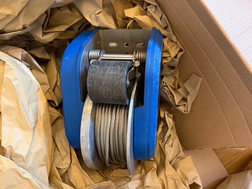 Ikar personnel load winch - &,