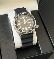 SKX Divers MOD Watch / Black Bezel / Seiko NH35 Movement/ SKX007